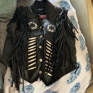 LADY'S LEATHER VEST BONE BEADS & FRINGE - BLACK